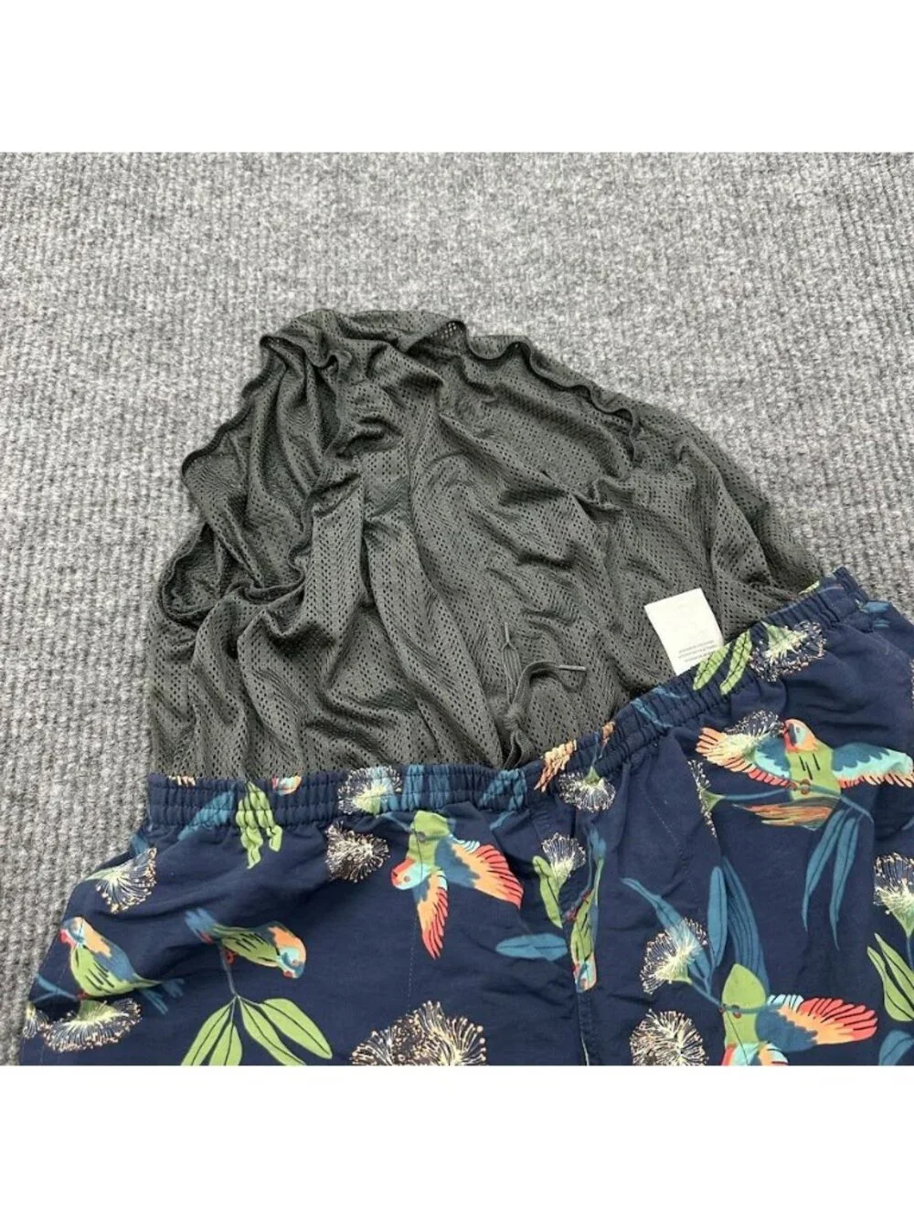 Patagonia Baggies Shorts Tropical Parrot Bird Print Swim Trunks Lined Mens Large